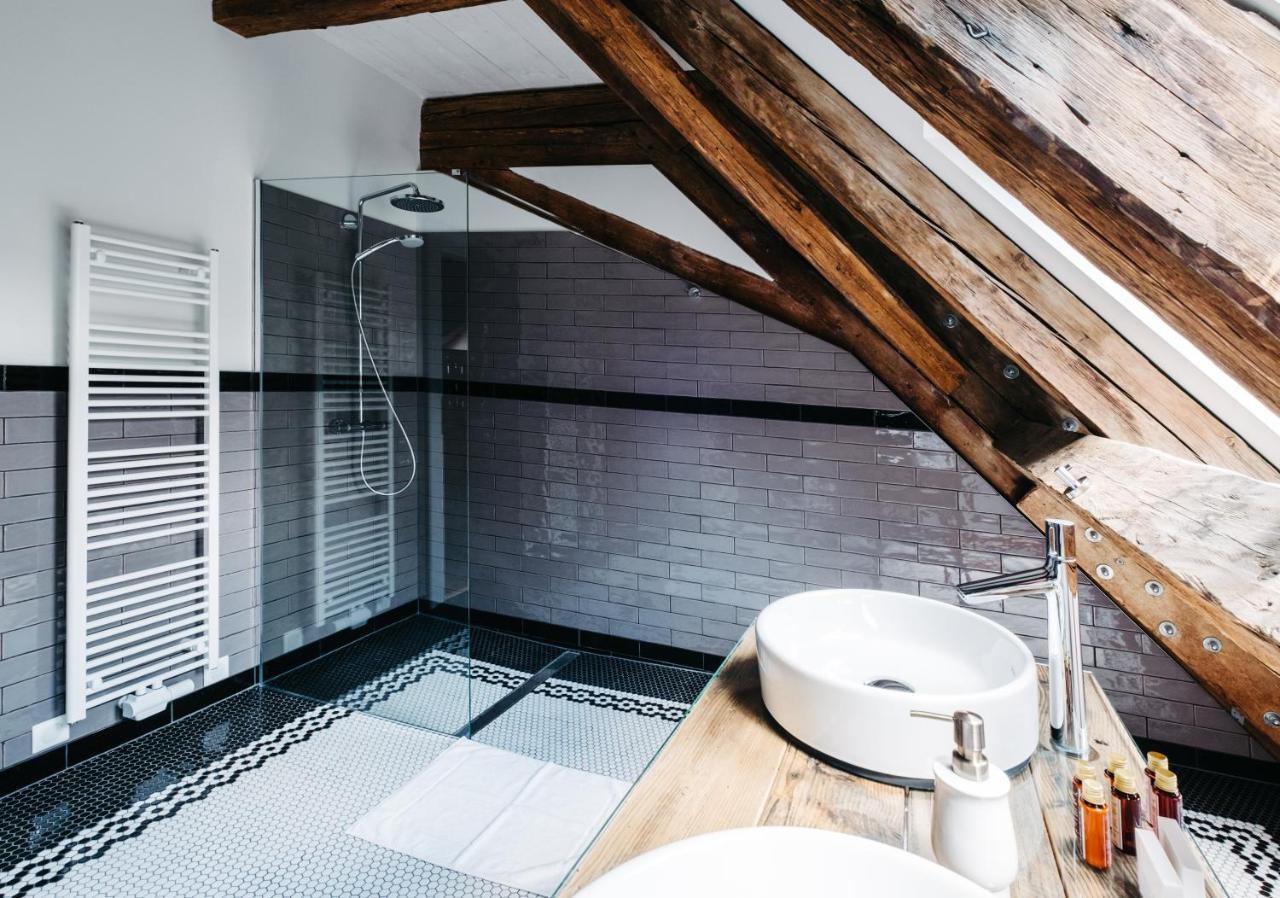 Family Suite with Shower